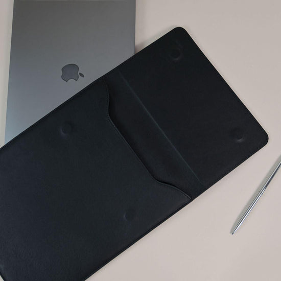 Laptop Sleeve Smooth Leather | Black