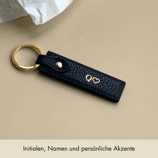 Keycharm Classic Grained Leather | Black & Gold